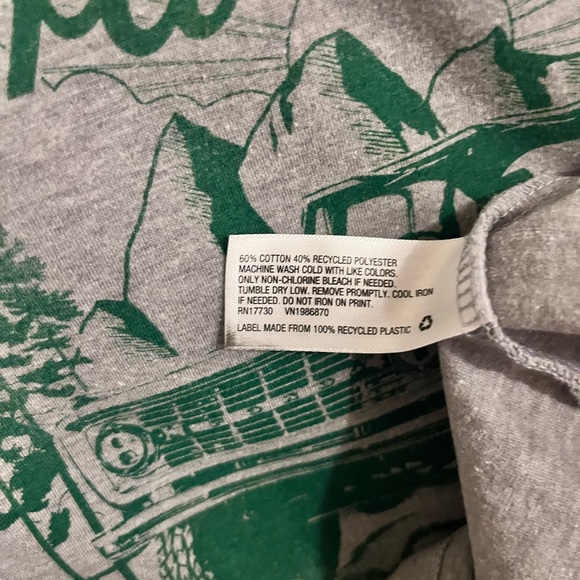 Ford Motor Company Ford Bronco Graphic Print Short Sleeve T-Shirt. Med. - Picture 10 of 12